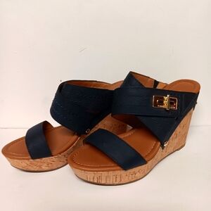 Tommy Hilfiger wedges Navy Blue sz7M worn once Shortly